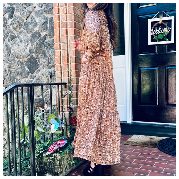 13 Beautiful Fabulous Geometric Printed Long sleeve dress - Picture 7 of 9